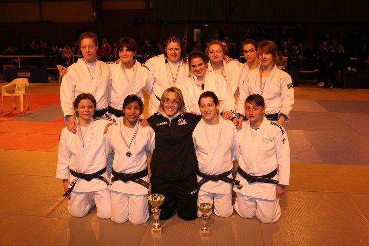 equipe fille championne du lyonnais 2011
